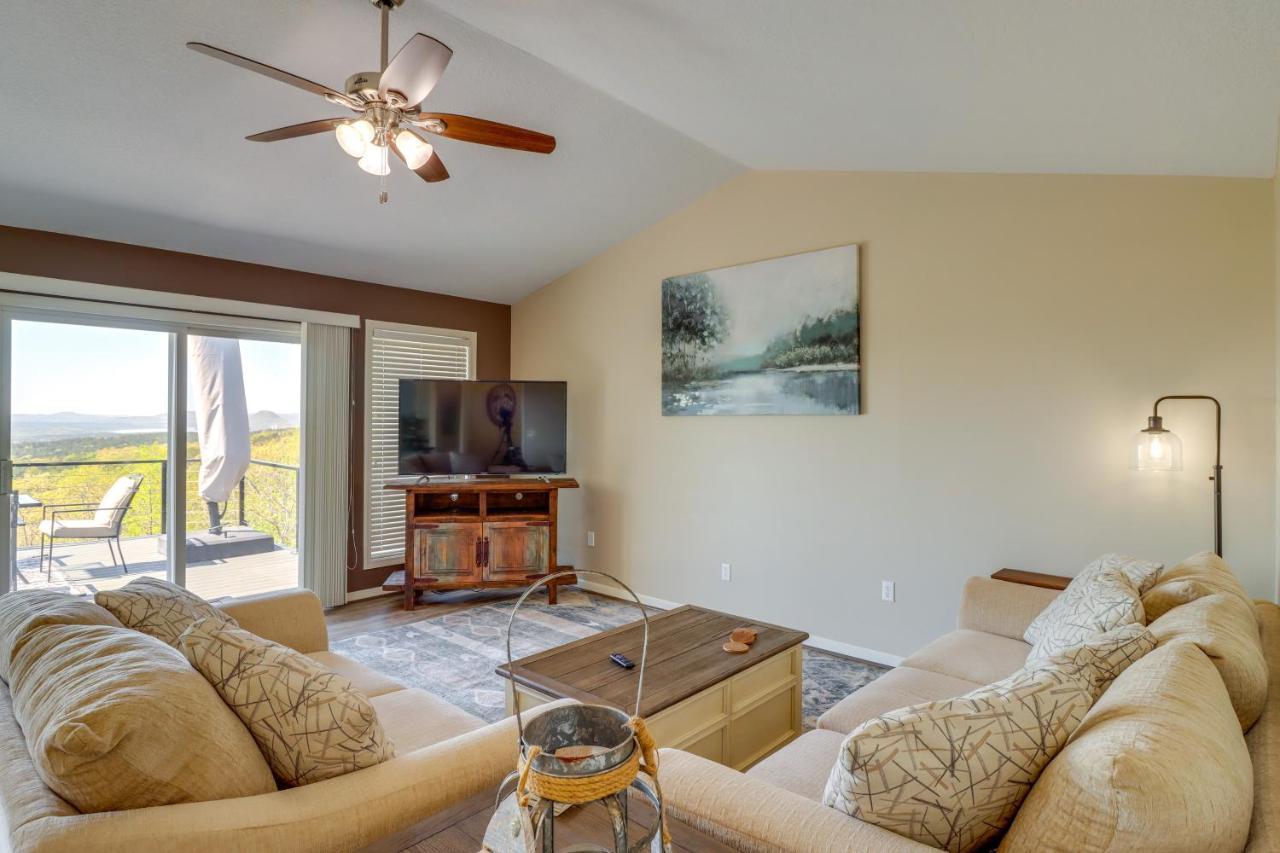 Charming Edgemont Home With Deck And Lake Views! Fairfield Bay エクステリア 写真