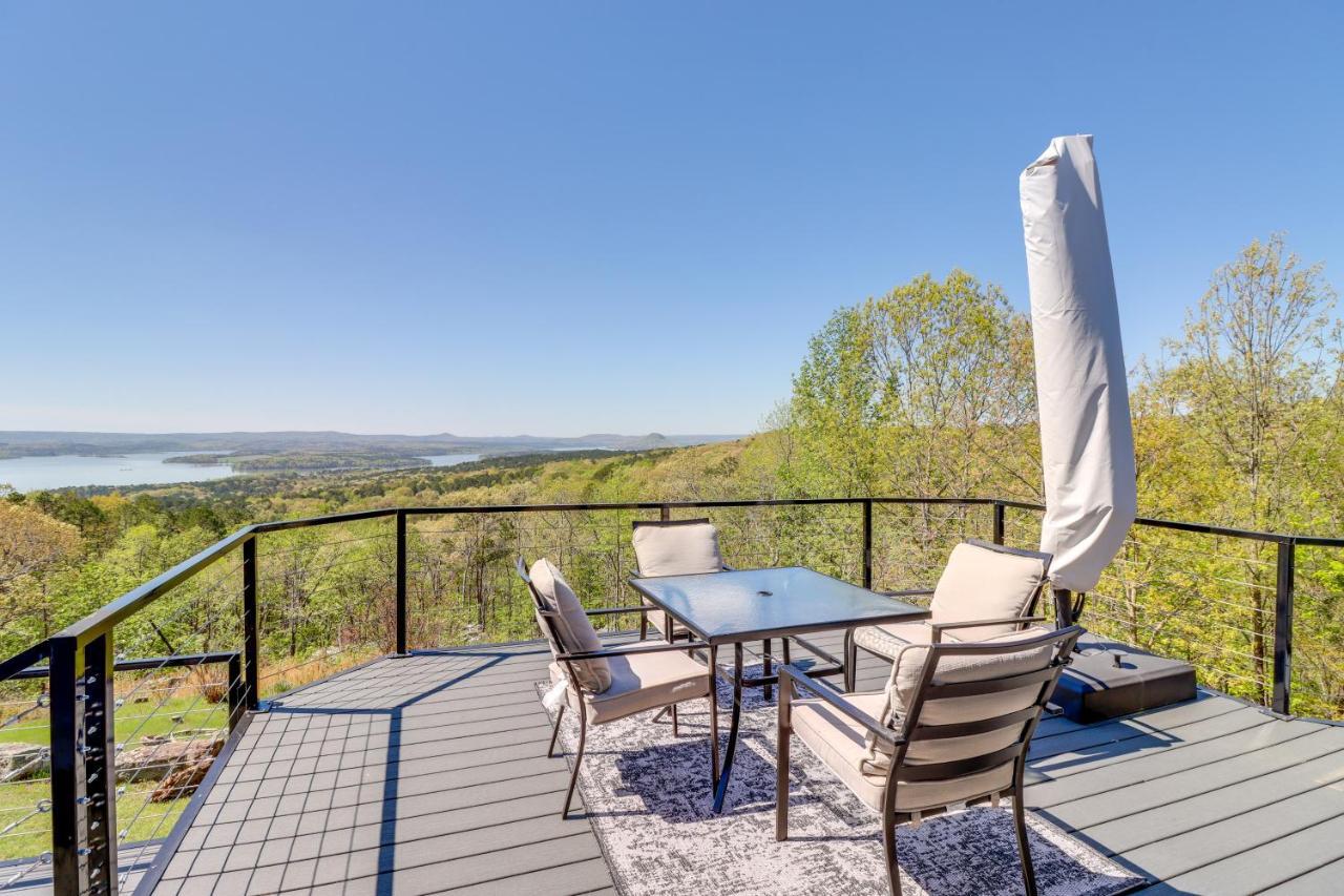Charming Edgemont Home With Deck And Lake Views! Fairfield Bay エクステリア 写真