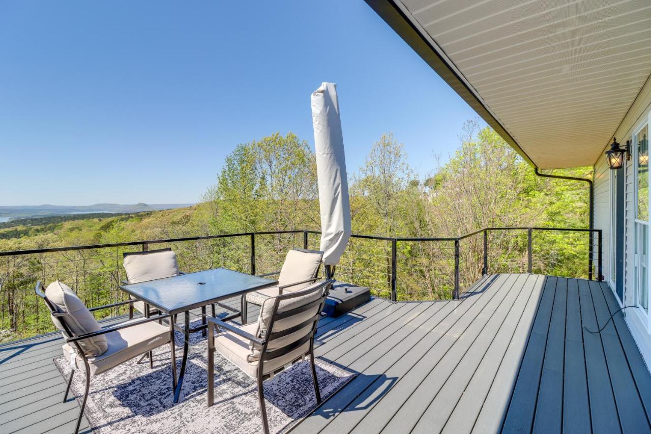 Charming Edgemont Home With Deck And Lake Views! Fairfield Bay エクステリア 写真
